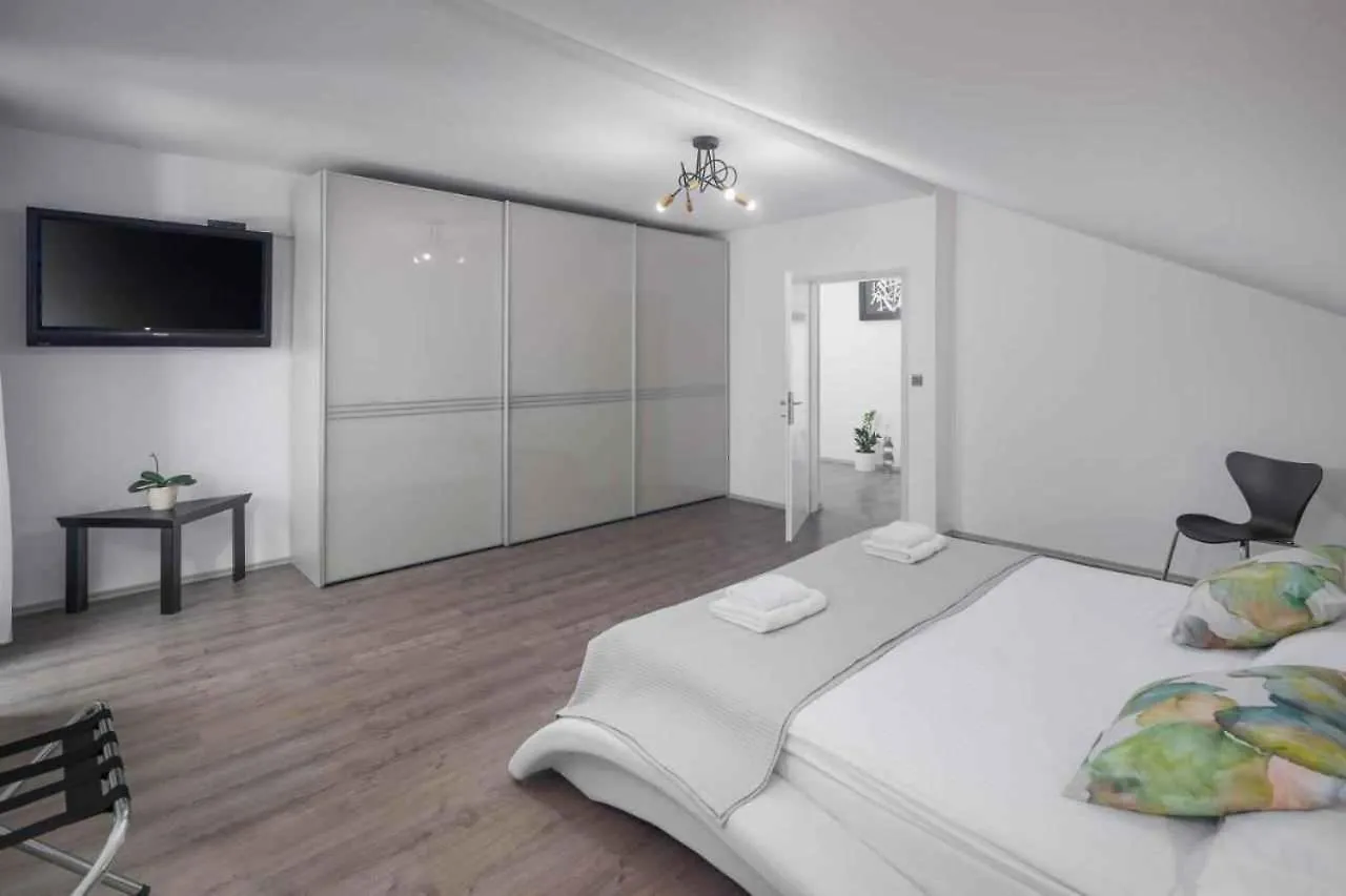 Holiday Home In Cerovlje - Istrien 51826 Croatia
